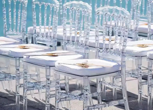 Chaise Napoléon en Plexiglas