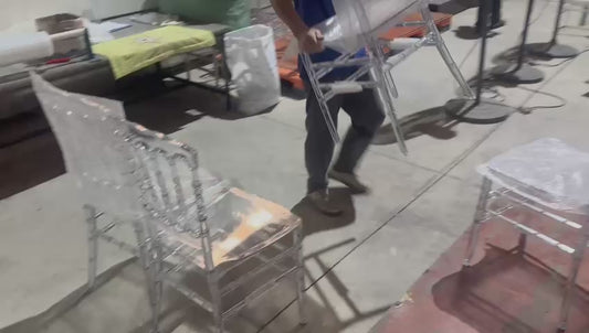 Chaise Napoléon en Plexiglas